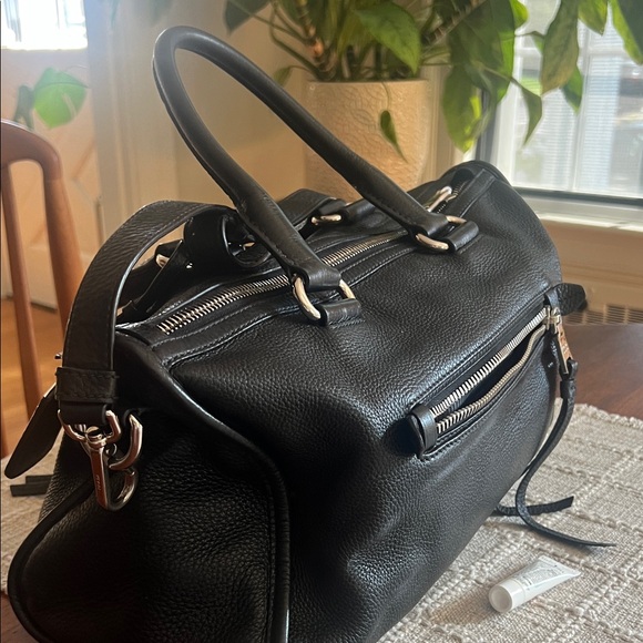 Prada Black Leather Shoulder Bag - Picture 3 of 7